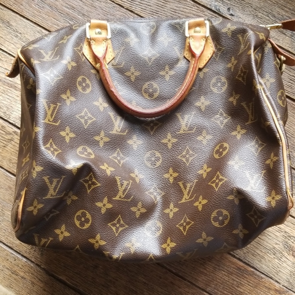 Louis Vuitton Speedy Bag